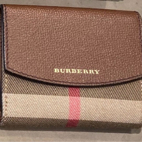 Authentic Burberry Small Brown Wallet - Picture 3 of 4